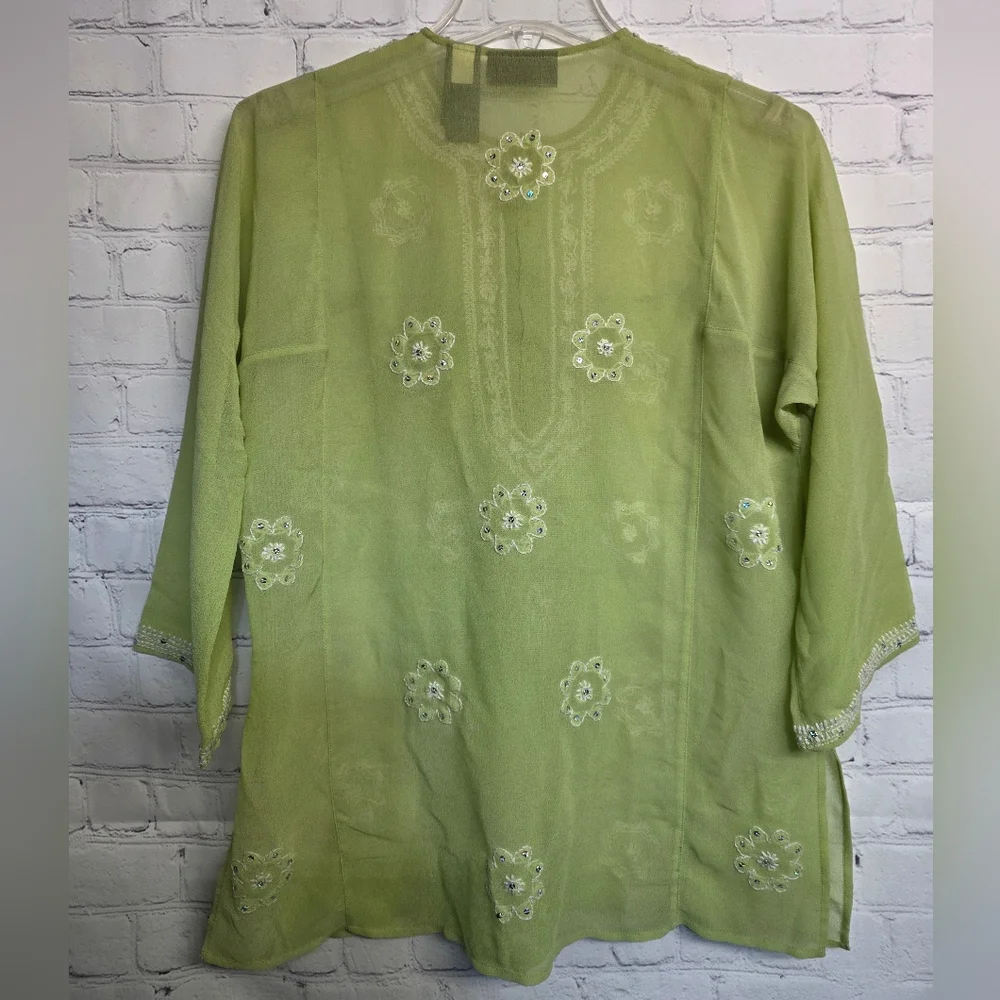 DKNY/ Green Sequin Embroidered Top - Picture 8 of 9